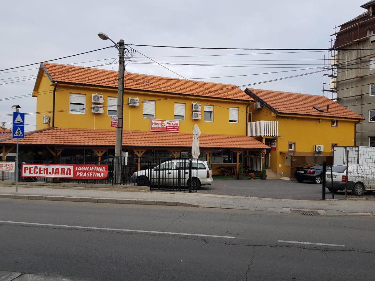 Di Camera Uno Belgrad Exteriör bild