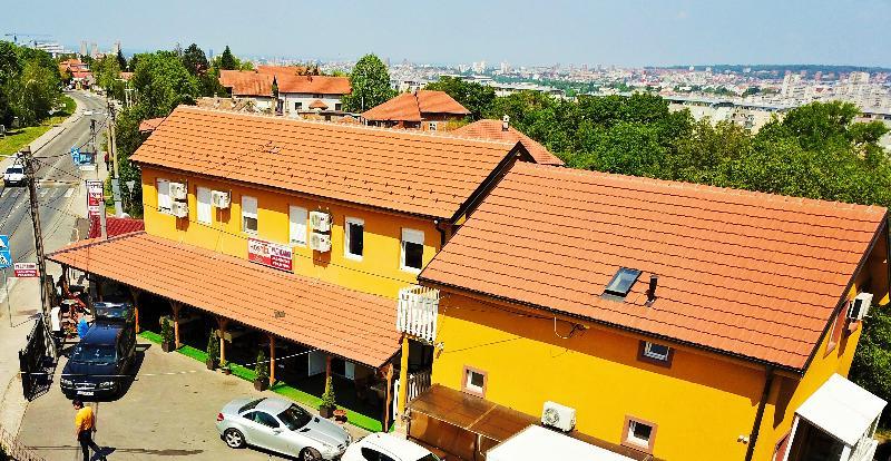 Di Camera Uno Belgrad Exteriör bild